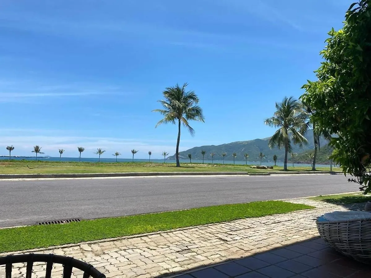 Benzen Villas Nha Trang