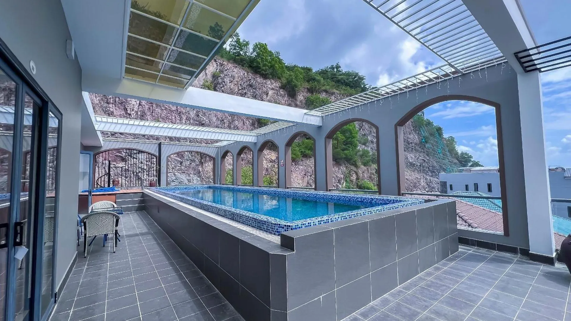 Benzen Villas Nha Trang 0*,  Vietnám