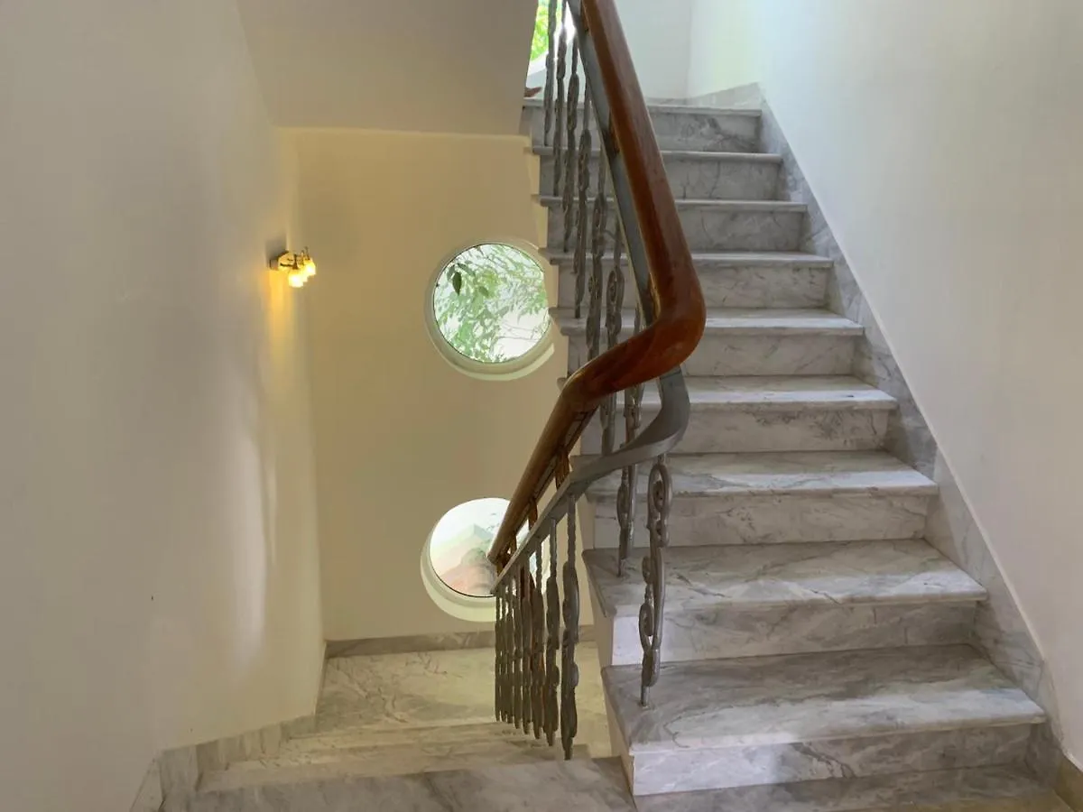 Benzen Villas Нячанг 0*,