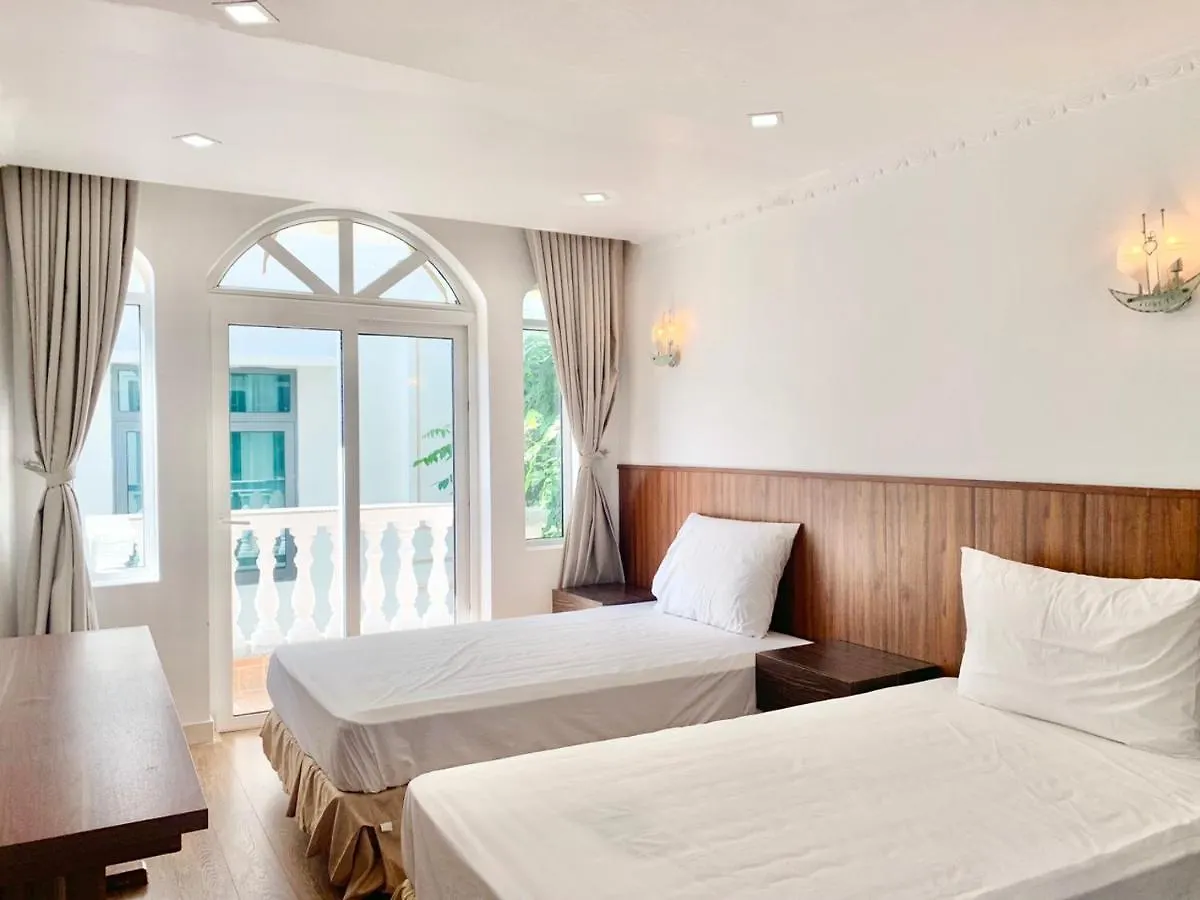 Benzen Villas Нячанг