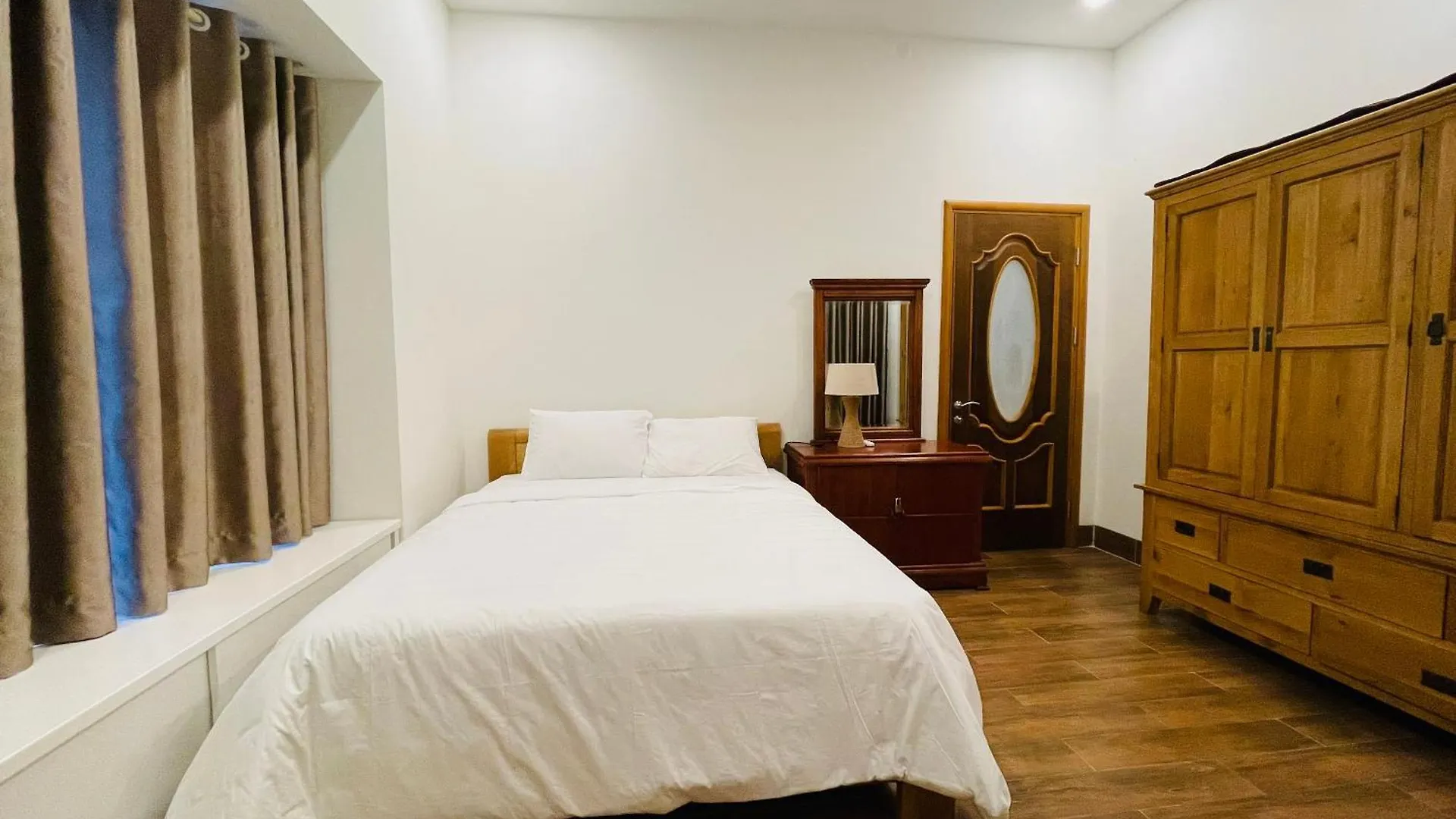 Benzen Villas Нячанг